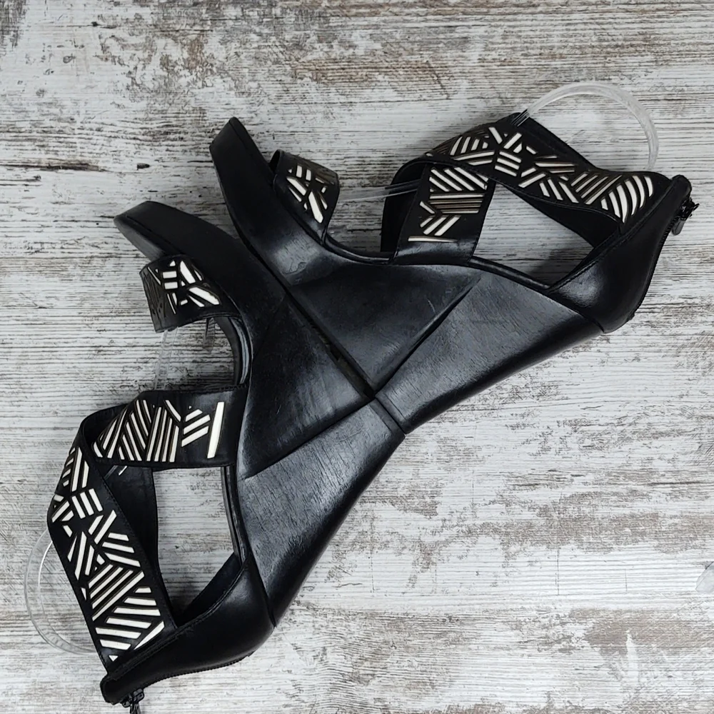 Diane Von Furstenberg Black Cutout Leather Wedge Sandals - Picture 10 of 15
